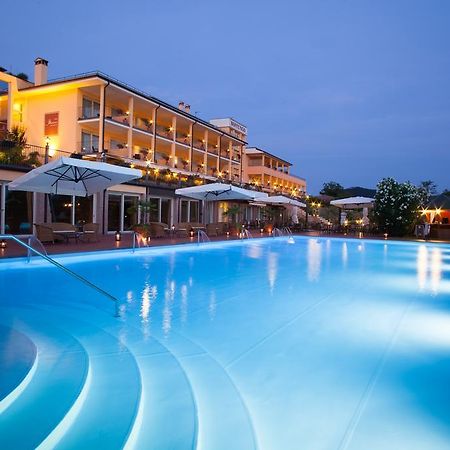 Hotel Boffenigo - The Golden Hour Костермано Екстериор снимка