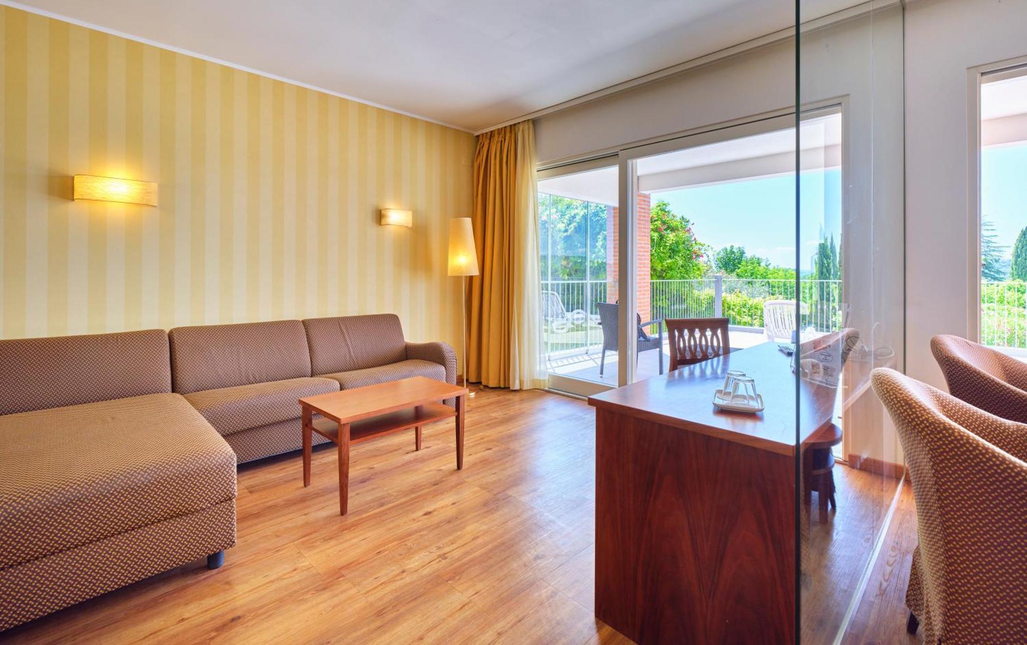 Hotel Boffenigo - The Golden Hour Костермано Екстериор снимка
