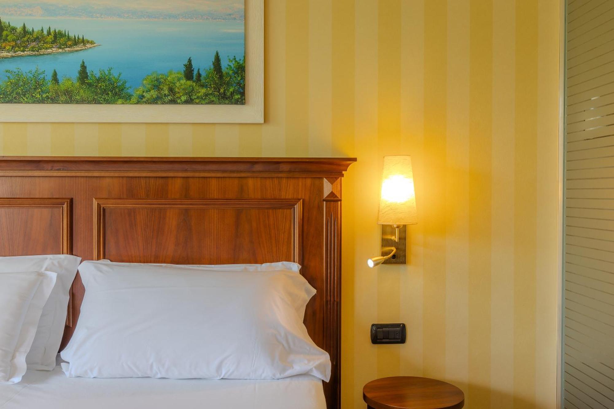 Hotel Boffenigo - The Golden Hour Костермано Екстериор снимка